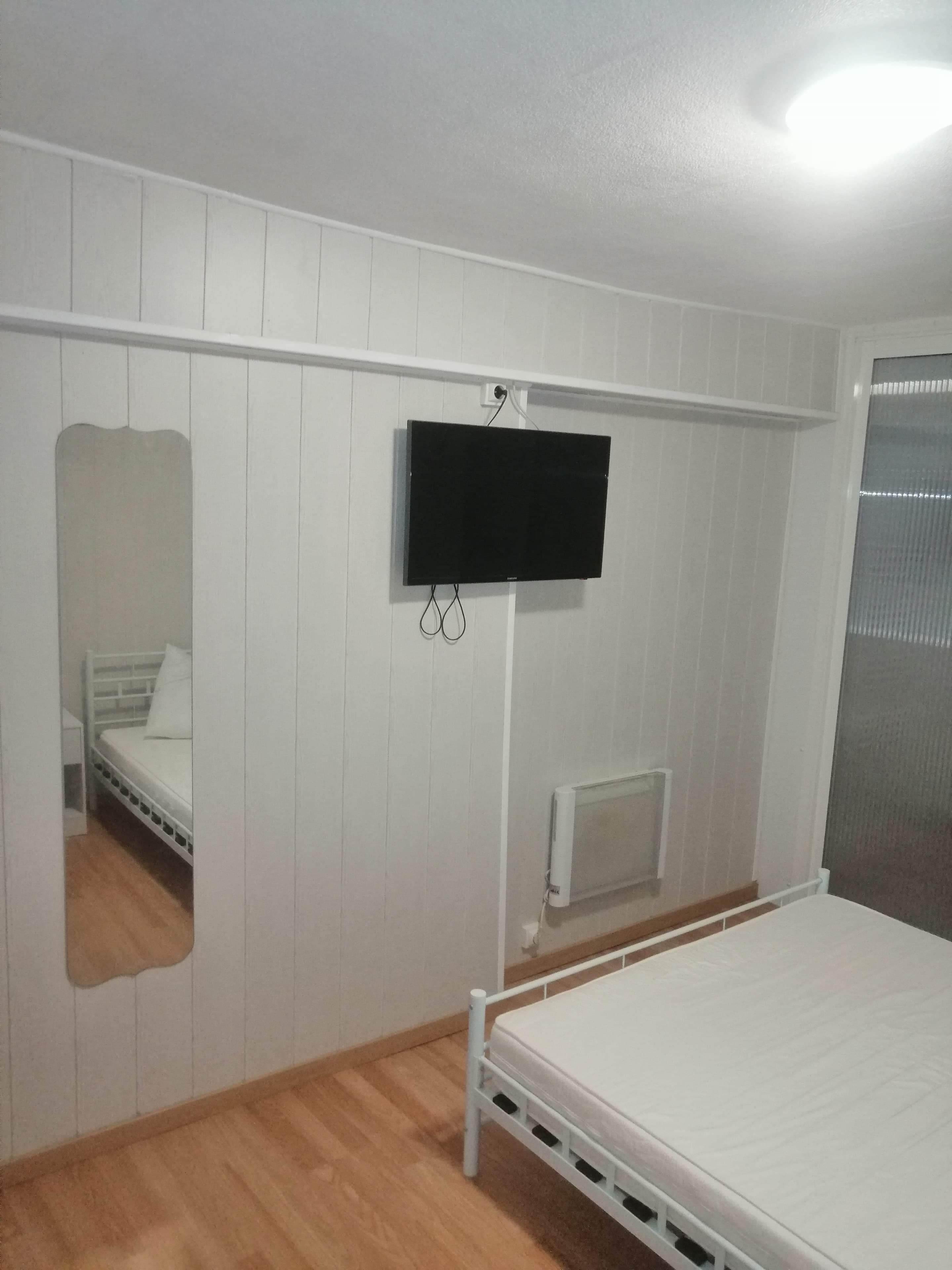 bedroom 1_2